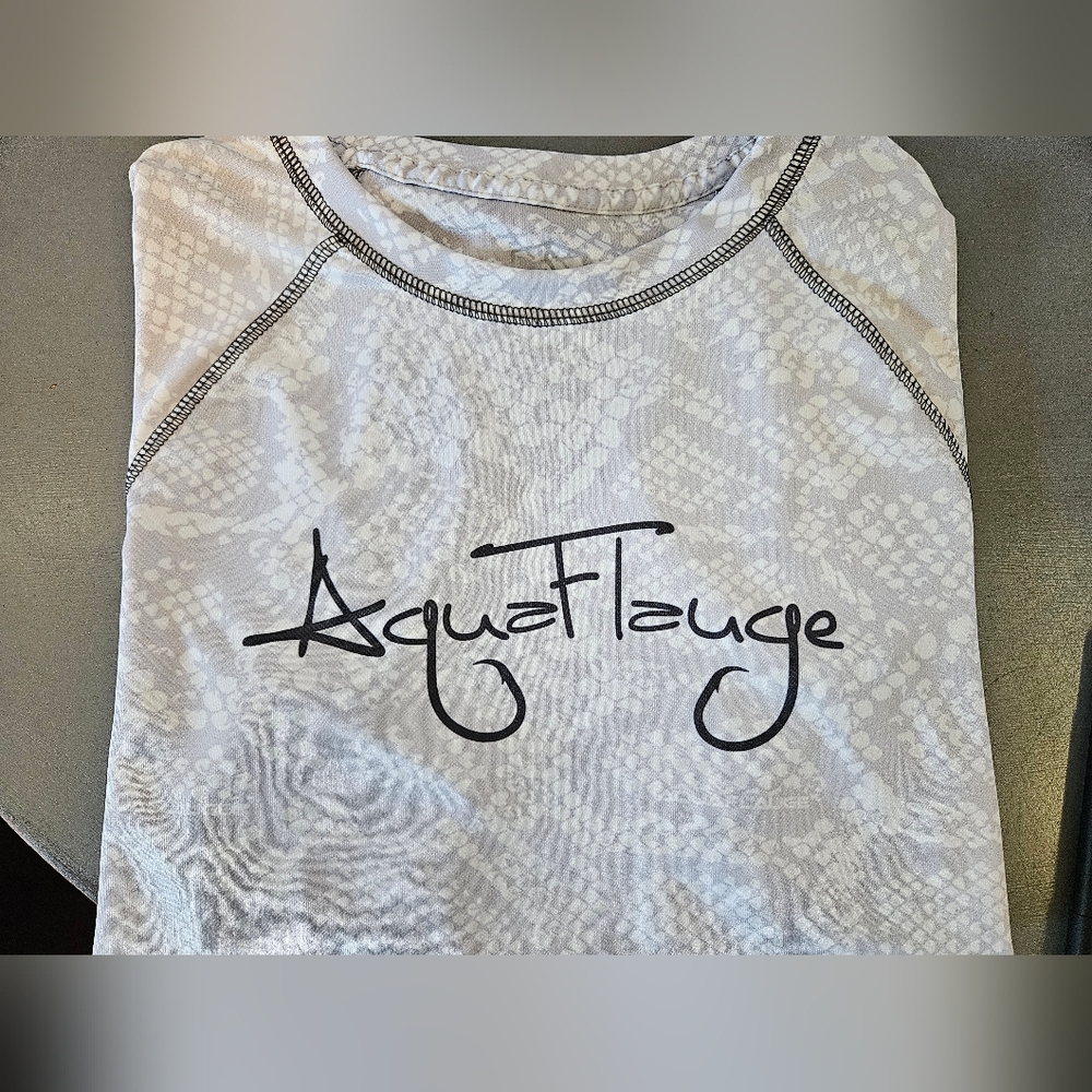 Women's AquaFlauge Long Sleeve Ghost Grouper Performance Shirt size Small